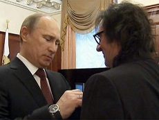 Путин вручает орден Башмету